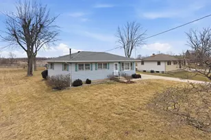 274 W Center St, Burlington, IL 60109 - Photo 54