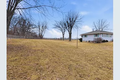 274 W Center Street, Burlington, IL 60109 - Photo 52