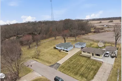 274 W Center Street, Burlington, IL 60109 - Photo 44