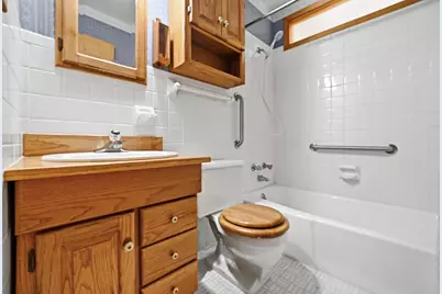 274 W Center Street, Burlington, IL 60109 - Photo 16