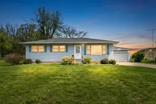 274 W Center St, Burlington, IL 60109 - Photo 56