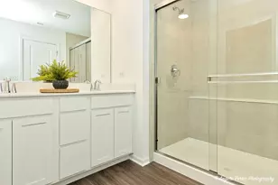 402 Neubauer Circle, Lindenhurst, IL 60046 - Photo 20