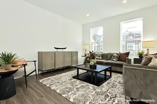 402 Neubauer Circle, Lindenhurst, IL 60046 - Photo 4