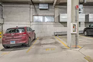 437 W Division St, Chicago, IL 60610 - Photo 18