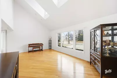 2911 Bayberry Drive, Buffalo Grove, IL 60089 - Photo 2