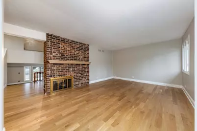 2010 Carriage Hill Road, Lisle, IL 60532 - Photo 8