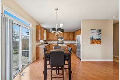 2596 W Birch Drive, Round Lake, IL 60073 - Photo 10