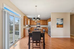 2596 W Birch Dr, Round Lake, IL 60073 - Photo 10