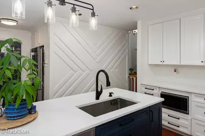 907 E Broadway Avenue, Winthrop Harbor, IL 60096 - Photo 12