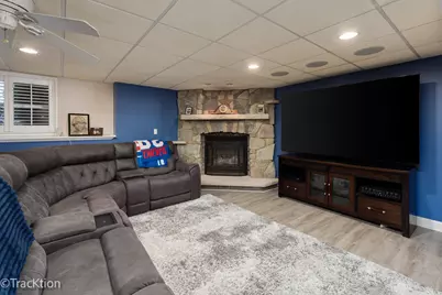 907 E Broadway Avenue, Winthrop Harbor, IL 60096 - Photo 20