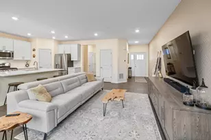 2646 Martini St, Mundelein, IL 60060 - Photo 6