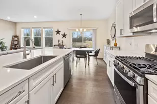 2646 Martini St, Mundelein, IL 60060 - Photo 10