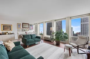 111 E Chestnut St, Chicago, IL 60611 - Photo 4