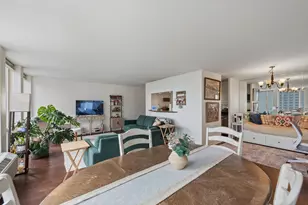 111 E Chestnut St, Chicago, IL 60611 - Photo 10