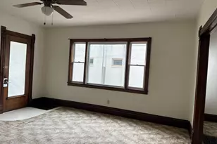 408 N West Ave, Freeport, IL 61032 - Photo 8