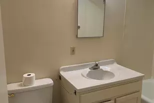 408 N West Ave, Freeport, IL 61032 - Photo 26