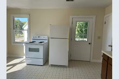 408 N West Avenue, Freeport, IL 61032 - Photo 30