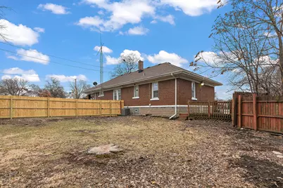 107 S State Street, Lockport, IL 60441 - Photo 12