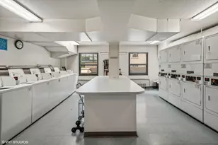 1313 N Ritchie Ct, Chicago, IL 60610 - Photo 36