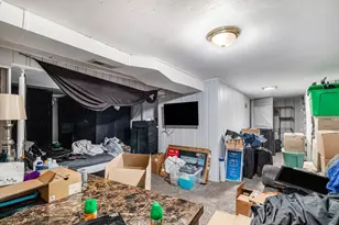 1017 W Highland Ave, Elgin, IL 60123 - Photo 16