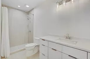 9201 Milwaukee Ave N, Niles, IL 60714 - Photo 10