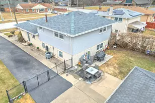 6346 W 90th St, Oak Lawn, IL 60453 - Photo 24