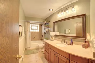 6346 W 90th St, Oak Lawn, IL 60453 - Photo 12