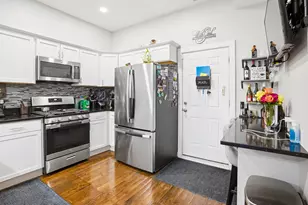 4214 W Wilcox St, Chicago, IL 60624 - Photo 6