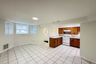 5804 N Broadway Ave, Chicago, IL 60660 - Photo 8