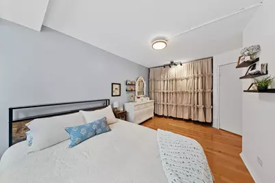 211 E Ohio Street #917, Chicago, IL 60611 - Photo 14