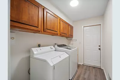 [Address not provided], Mundelein, IL 60060 - Photo 20