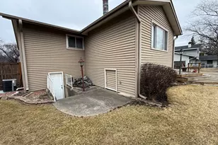 855 E Patten Dr, Palatine, IL 60074 - Photo 28