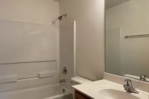 1353 W Alder Creek Dr, Romeoville, IL 60446 - Photo 10