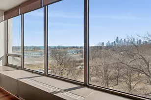 2800 N Lake Shore Dr, Chicago, IL 60657 - Photo 4