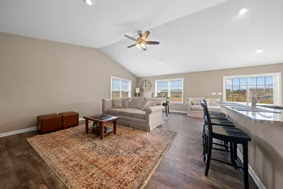 [Address not provided], Dixon, IL 61021 - Photo 6