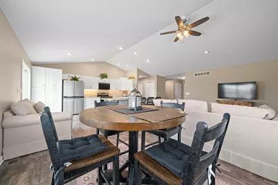 [Address not provided], Dixon, IL 61021 - Photo 14