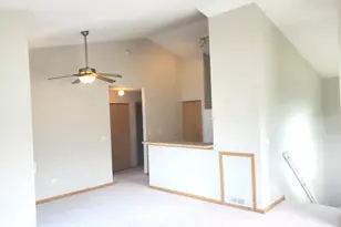 1449 McClure Rd, Aurora, IL 60505 - Photo 14
