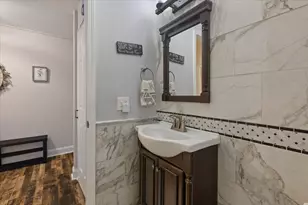 4838 Howard St, Skokie, IL 60077 - Photo 20