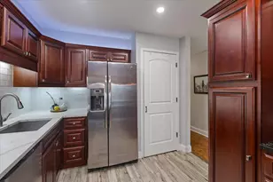 4838 Howard St, Skokie, IL 60077 - Photo 14