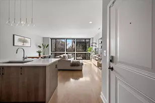 2730 W Armitage Ave, Chicago, IL 60647 - Photo 2