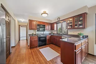 1470 Wood Ave, Downers Grove, IL 60515 - Photo 6