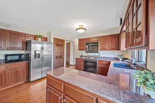 1470 Wood Ave, Downers Grove, IL 60515 - Photo 8