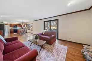 1470 Wood Ave, Downers Grove, IL 60515 - Photo 10