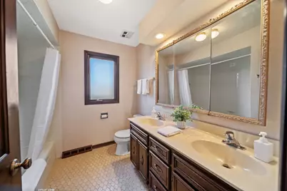 1470 Wood Avenue, Downers Grove, IL 60515 - Photo 20