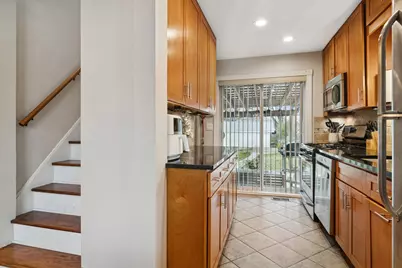 102 S Ashland Avenue, Palatine, IL 60074 - Photo 6