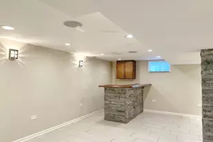 102 S Ashland Ave, Palatine, IL 60074 - Photo 16