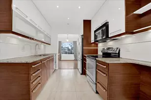 3085 Pheasant Creek Dr, Northbrook, IL 60062 - Photo 4