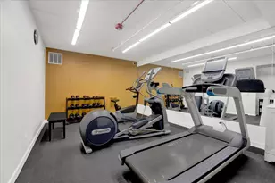 3085 Pheasant Creek Dr, Northbrook, IL 60062 - Photo 20