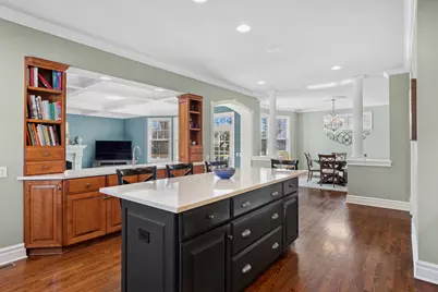 123 S Blanchard Street, Wheaton, IL 60187 - Photo 10