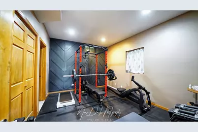 127 E Grand Avenue, Fox Lake, IL 60020 - Photo 6